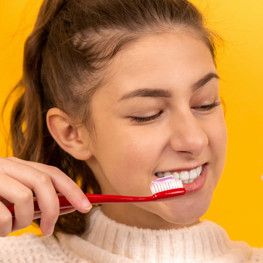 Prophylaxe - Zahnärztin Faour in Hamburg Barmbek